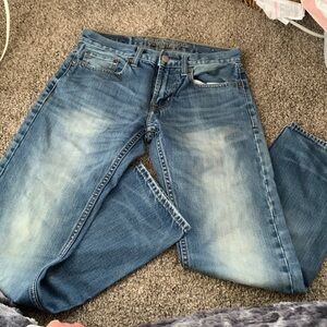 Woman’s slim straight American Eagle jeans.  Size 28x30